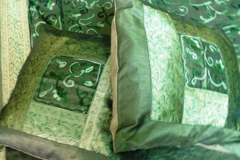 Beautiful Green 5 Piece Silk Bedcover Set