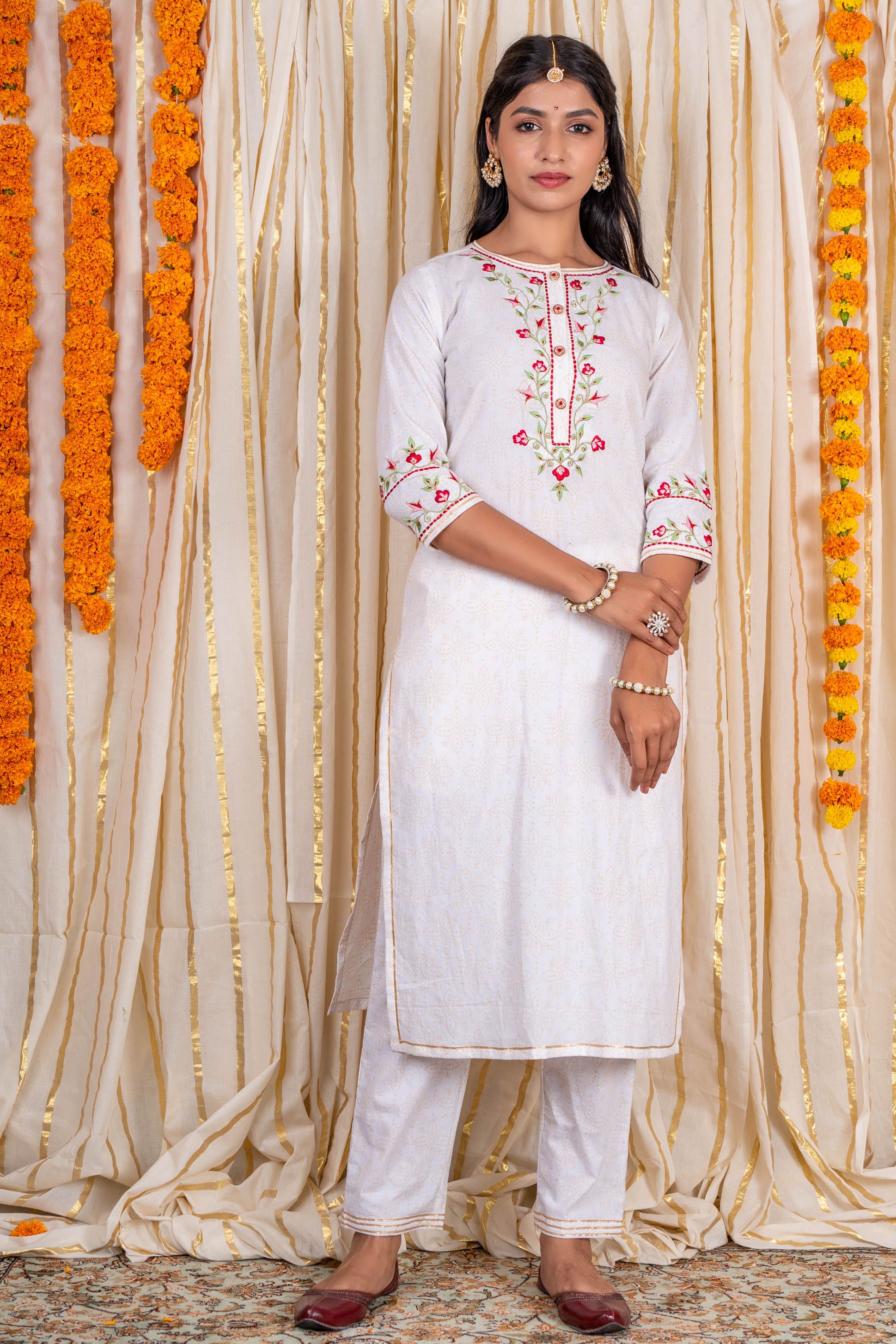 Off White Embroidered Kurta Pant Set