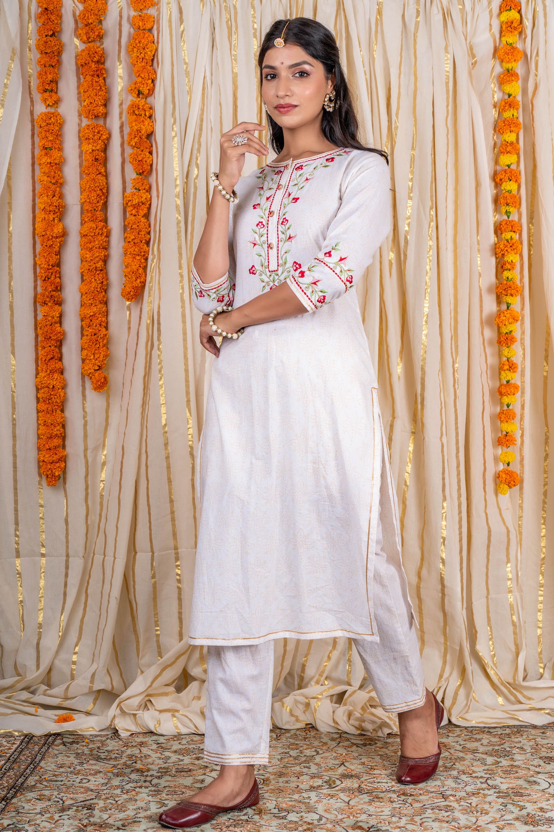 Off White Embroidered Kurta Pant Set