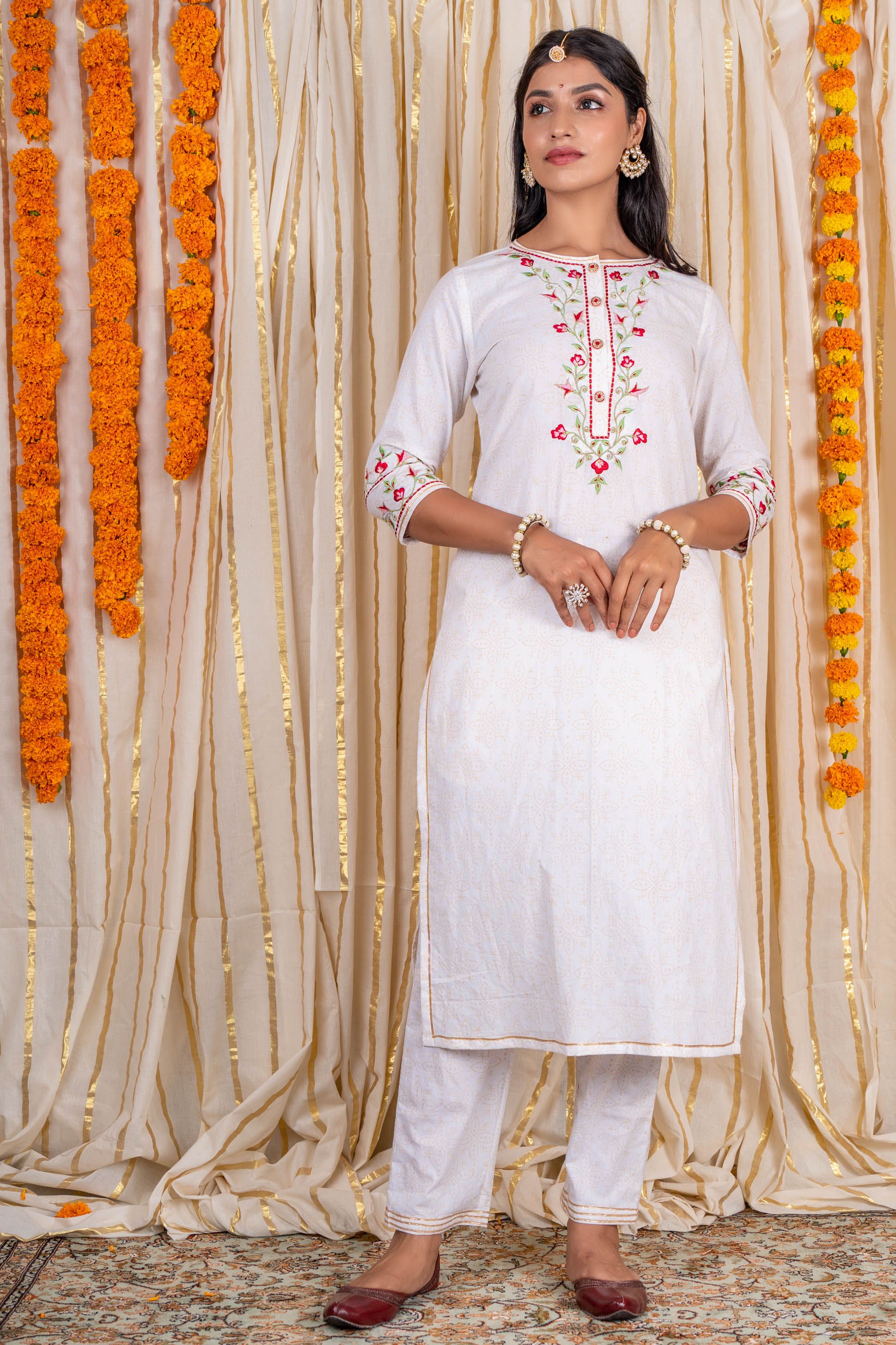 Off White Embroidered Kurta Pant Set